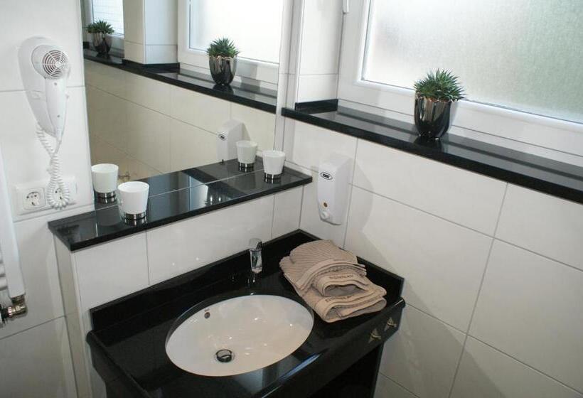 호텔 & Restaurant Brommler Mühle