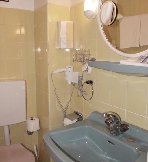 ホテル Burgdacherl