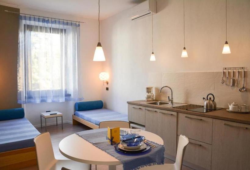 호텔 Sembenini Palace