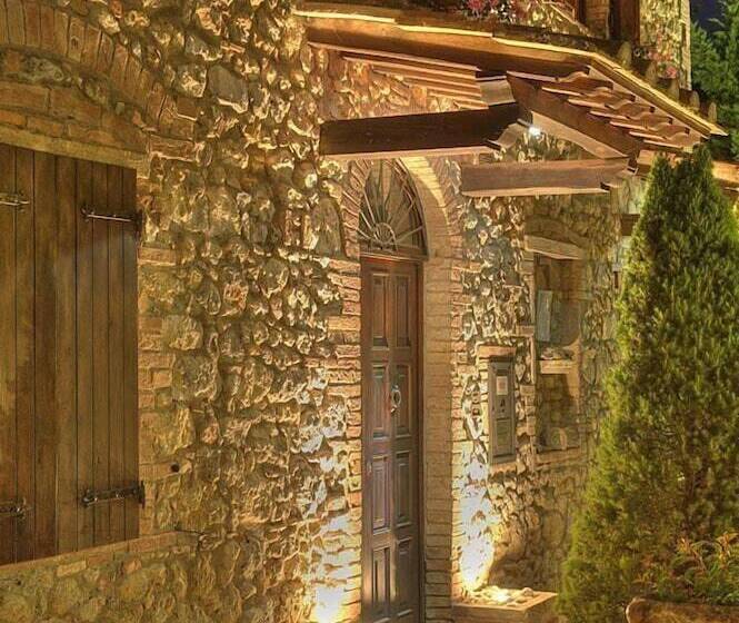 בית מלון כפרי Agriturismo Casanova Di Pescille