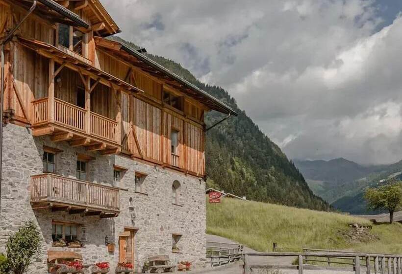 هتل Chalet Val Di Rabbi
