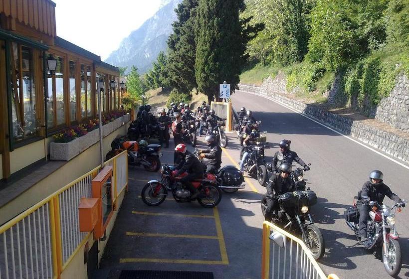 ホテル Albergo Deva