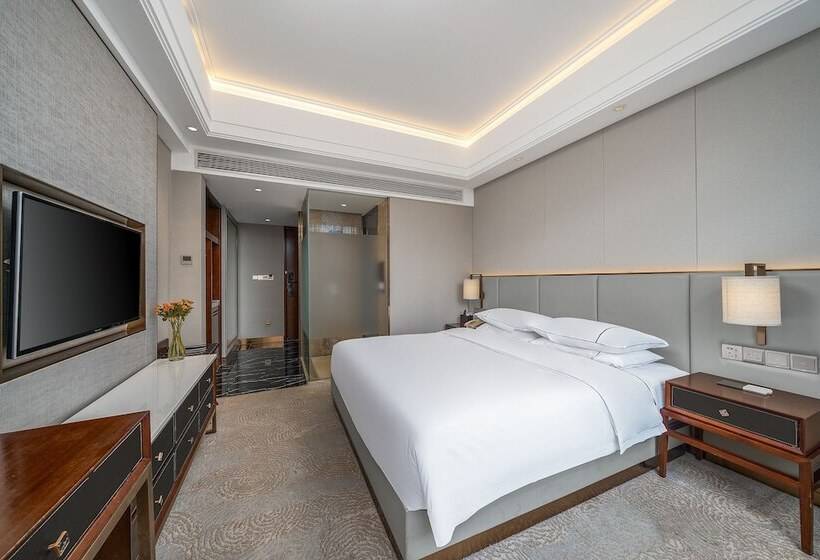 Echeng Hotel Guangzhou Zhujiang New Town Jinan University Branch
