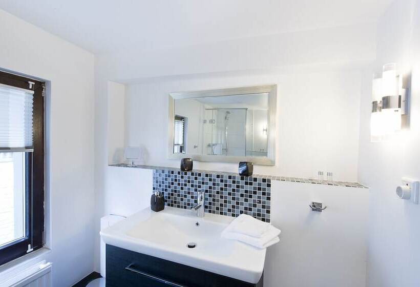 هتل Pension Café Eisgold