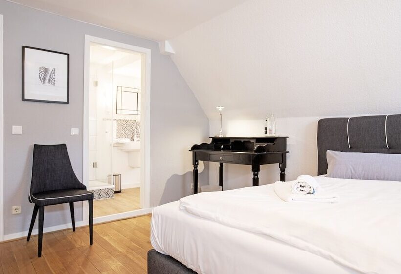 هتل Pension Café Eisgold