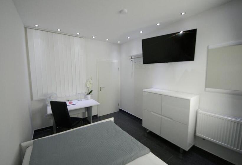 هتل Am Rosenplatz,24 Stunden Check In, Kostenfreie Parkplätze