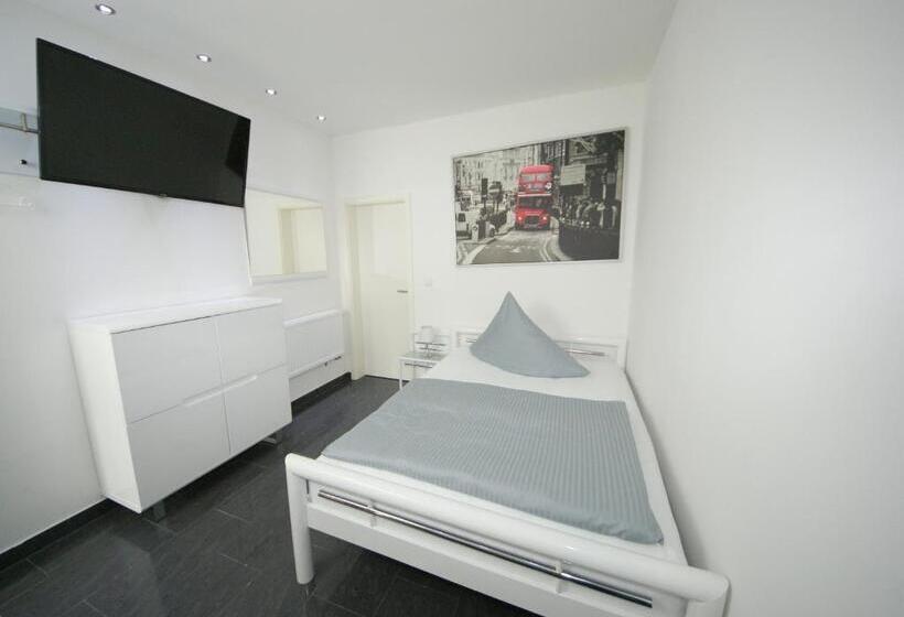 هتل Am Rosenplatz,24 Stunden Check In, Kostenfreie Parkplätze