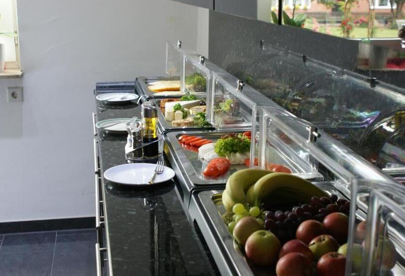 هتل Am Rosenplatz,24 Stunden Check In, Kostenfreie Parkplätze