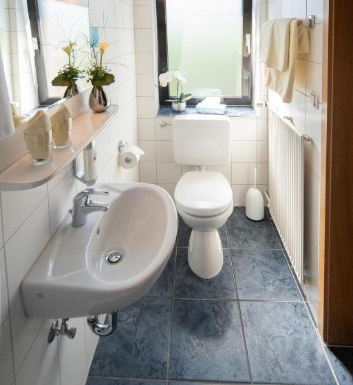 호텔 Garni Zum Grünen Baum