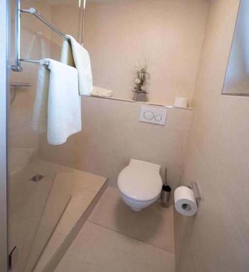 호텔 Garni Zum Grünen Baum