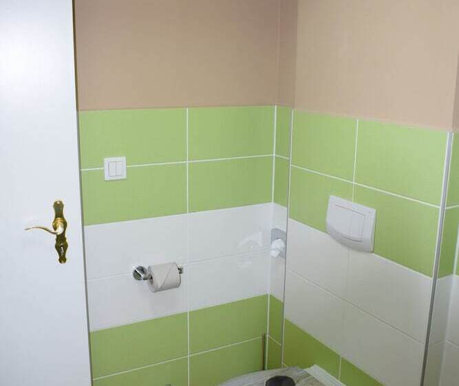 호텔 Gastund Weinhaus Zwiebelturm