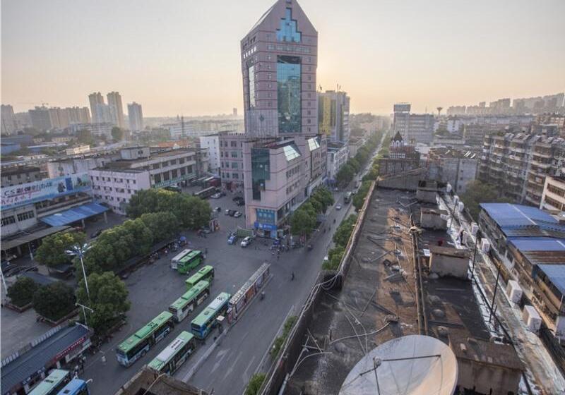 Hotel Greentree Inn Jiangxi Yingtan Railway Station Square Business