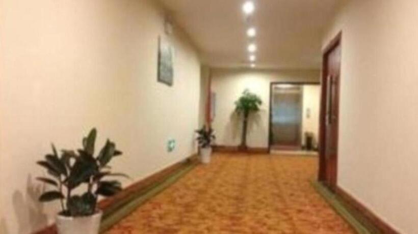 Hotel Greentree Inn Jiangxi Yingtan Railway Station Square Business