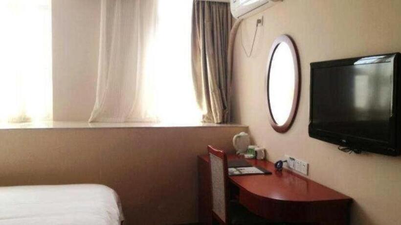 Hotel Greentree Inn Jiangxi Yingtan Railway Station Square Business