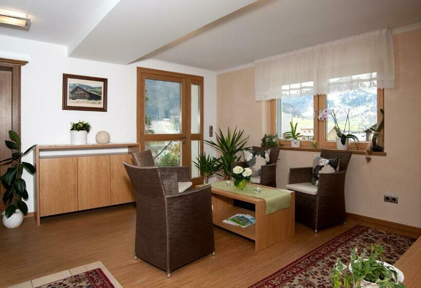 فندق Haus Alpina