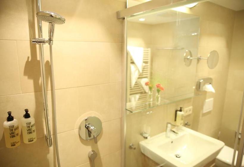 酒店 Hofwirt Neubeuern