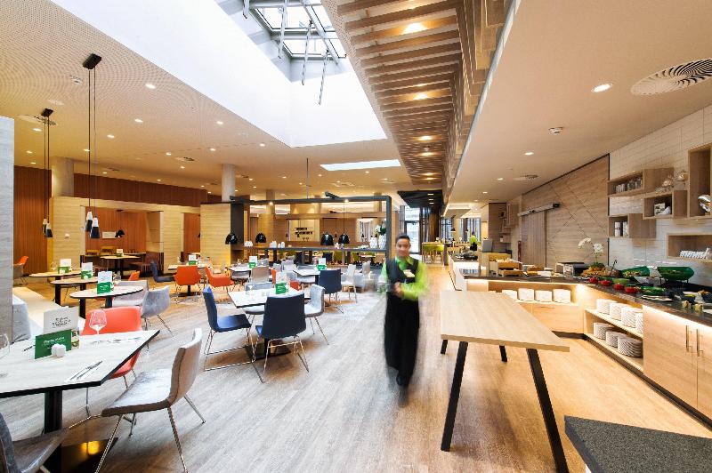 בית מלון כפרי Holiday Inn Frankfurt Airport, An Ihg