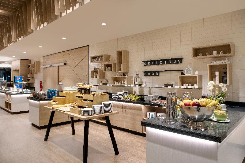 בית מלון כפרי Holiday Inn Frankfurt Airport, An Ihg