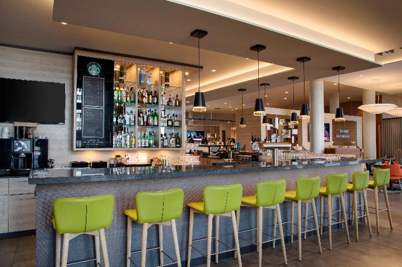 בית מלון כפרי Holiday Inn Frankfurt Airport, An Ihg