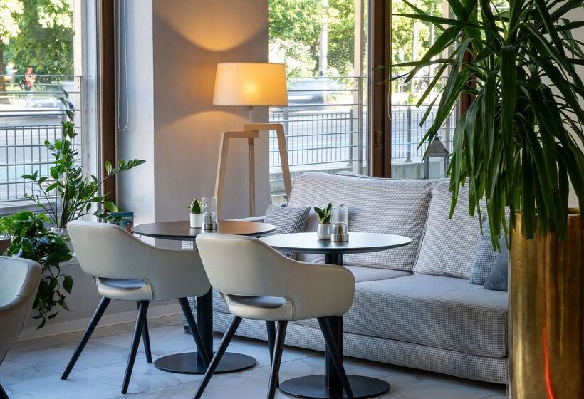 Отель Innside By Meliá Leipzig