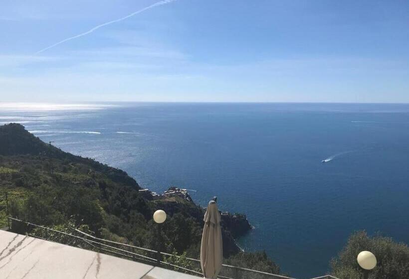 Отель Albergo Luna Di Marzo