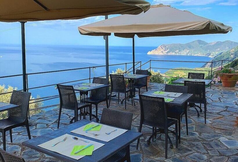 Отель Albergo Luna Di Marzo