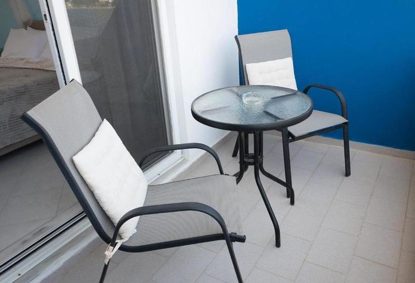 בית מלון כפרי Marina Beach