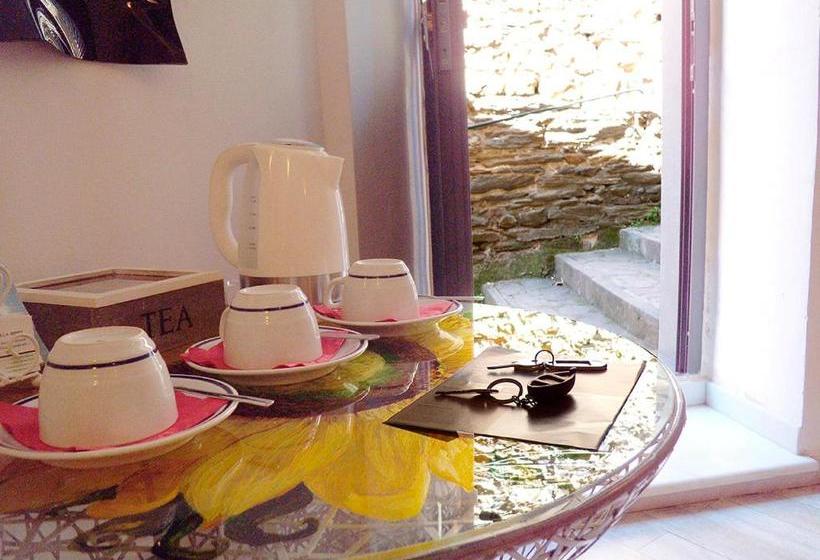 酒店 Michela Rooms