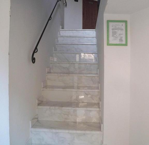 酒店 Michela Rooms