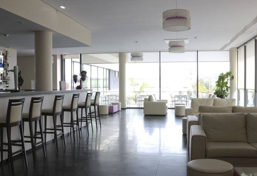 ホテル Monte Lirio