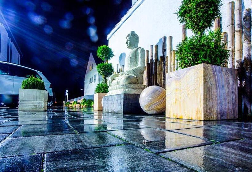 Naam Hotel & Apartments Frankfurt City Messe Airport