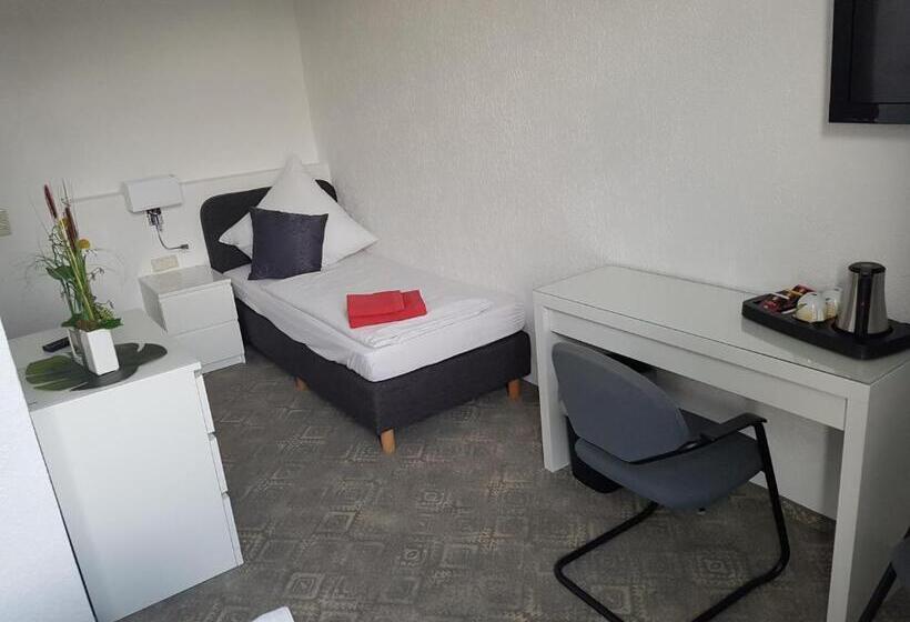 Отель Pension Am Stadtrand