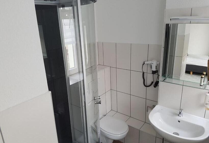 Отель Pension Am Stadtrand