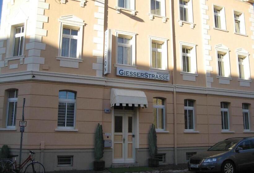 בית מלון כפרי Pension Giesserstrasse Leipzig