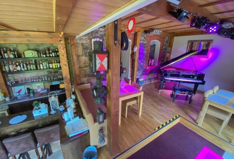 Отель Pension Oybin