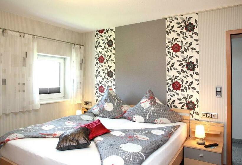 فندق Pension Und Ferienwohnungen Schweinsberg