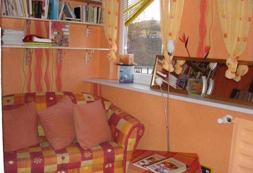 فندق Pension Und Ferienwohnungen Schweinsberg