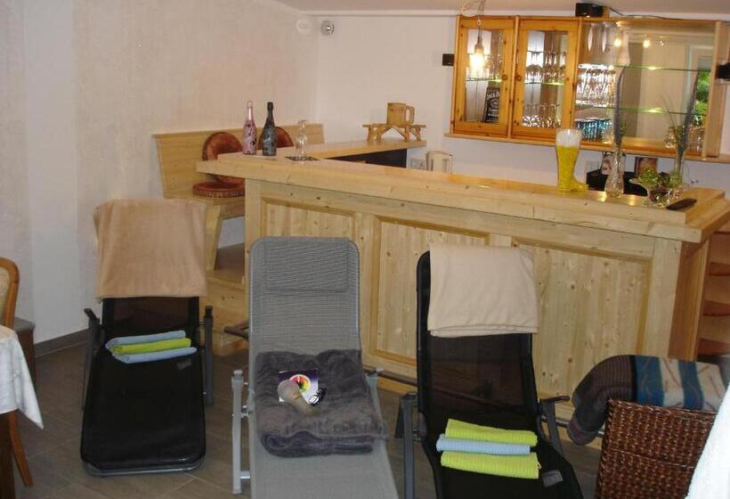 فندق Pension Und Ferienwohnungen Schweinsberg