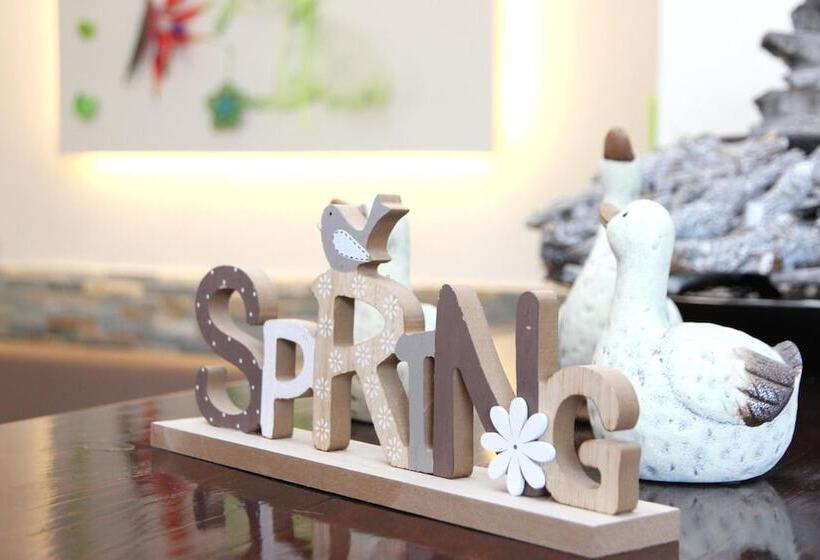 فندق Pension Und Ferienwohnungen Schweinsberg