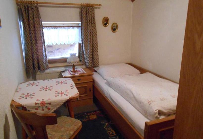 ホテル Gasthof Perfler