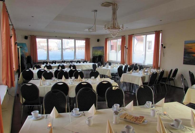 فندق Und Restaurant Pinkenburg