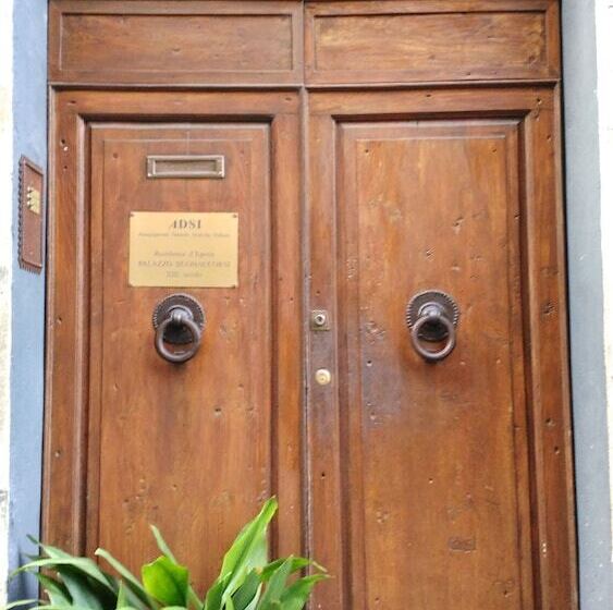 فندق Residenza D'epoca Palazzo Buonaccorsi