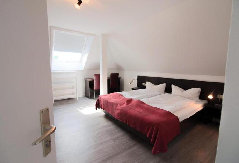 هتل Schuetzenhaus Vorsfelde