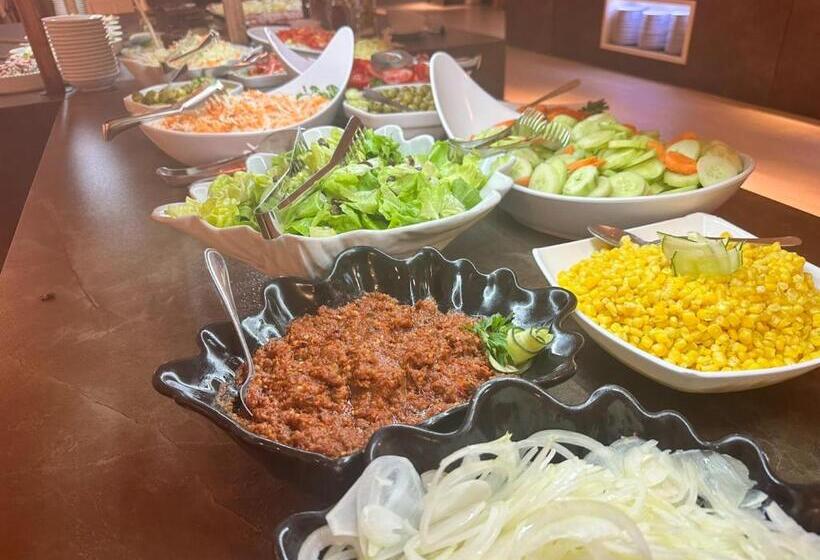 هتل Schuetzenhaus Vorsfelde