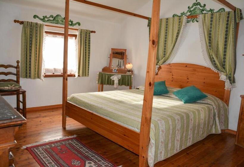 호텔 Sembenini Palace