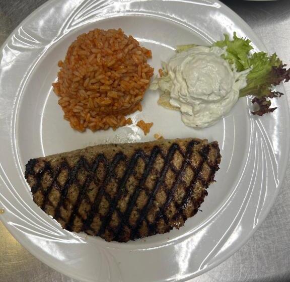 هتل Und Restaurant Zeus