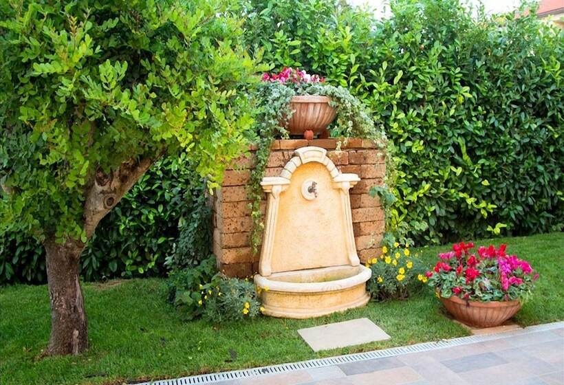 فندق Villa Clementina