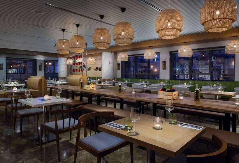 Отель The First Collection Marina