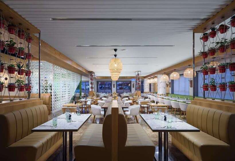 Отель The First Collection Marina