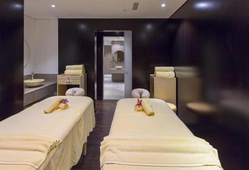 Отель The First Collection Marina